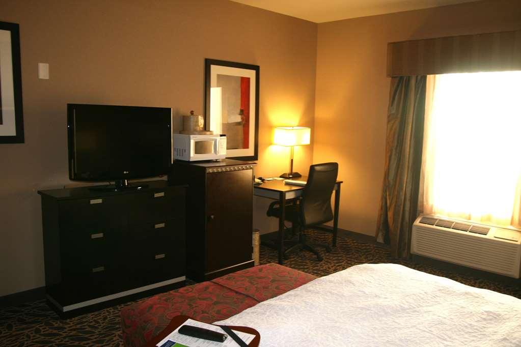 Hampton Inn & Suites Бей Сити Стая снимка