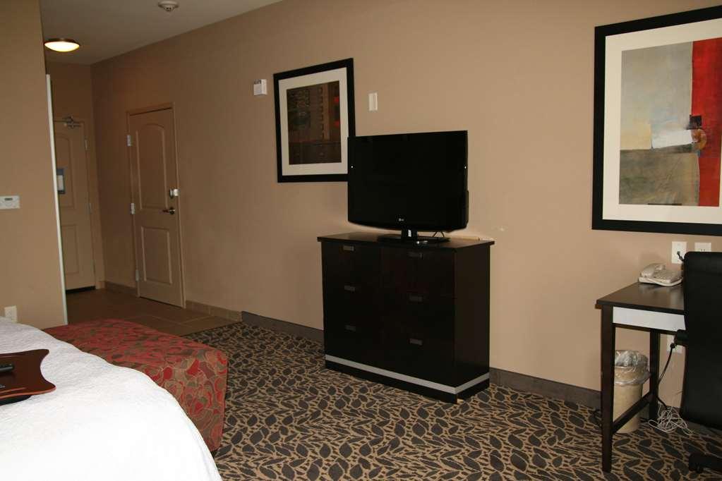 Hampton Inn & Suites Бей Сити Стая снимка