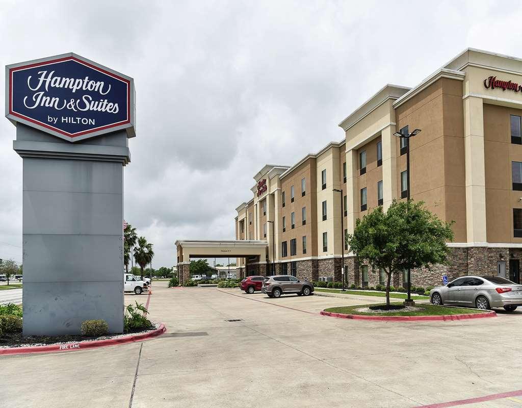 Hampton Inn & Suites Бей Сити Екстериор снимка