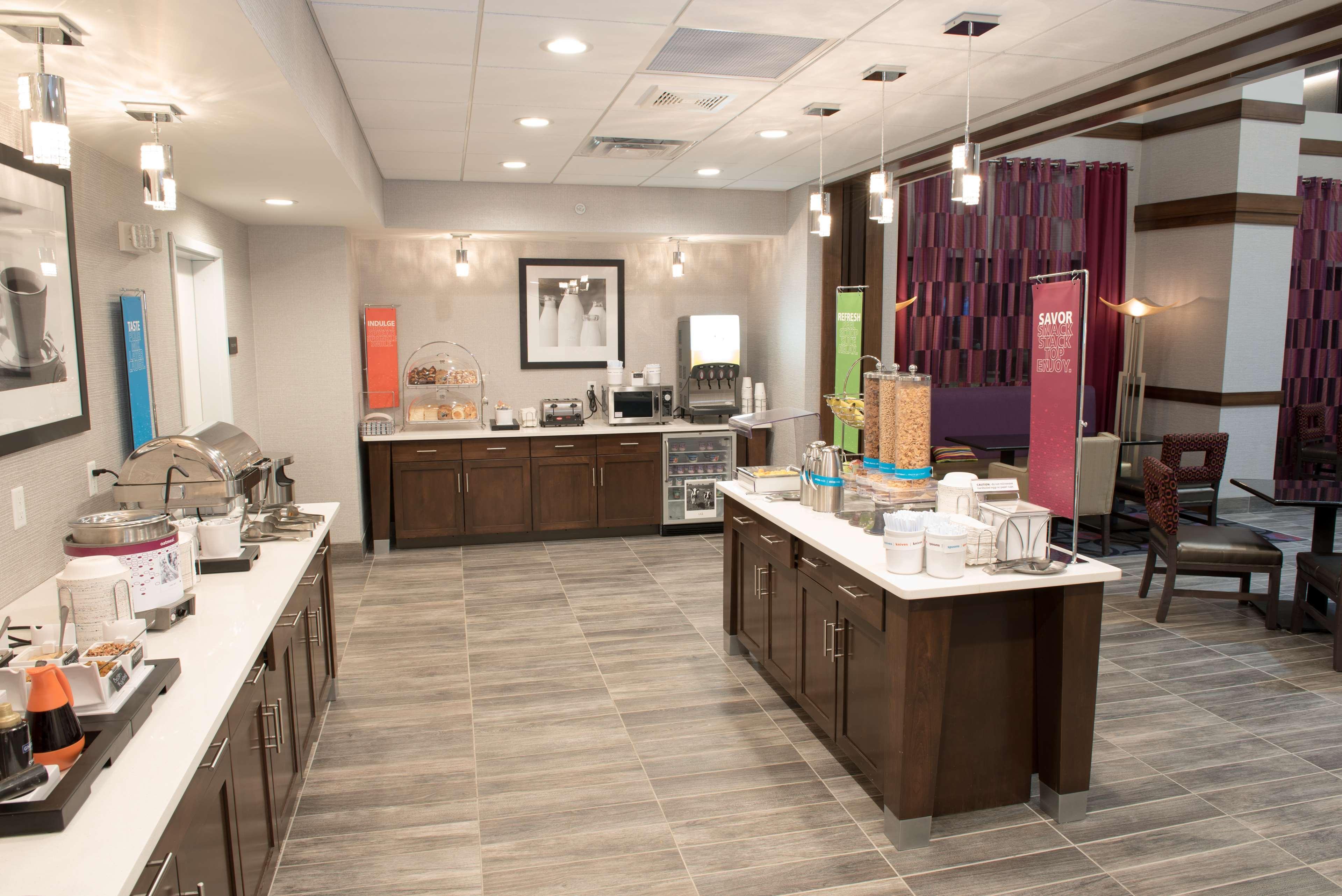 Hampton Inn & Suites Бей Сити Екстериор снимка