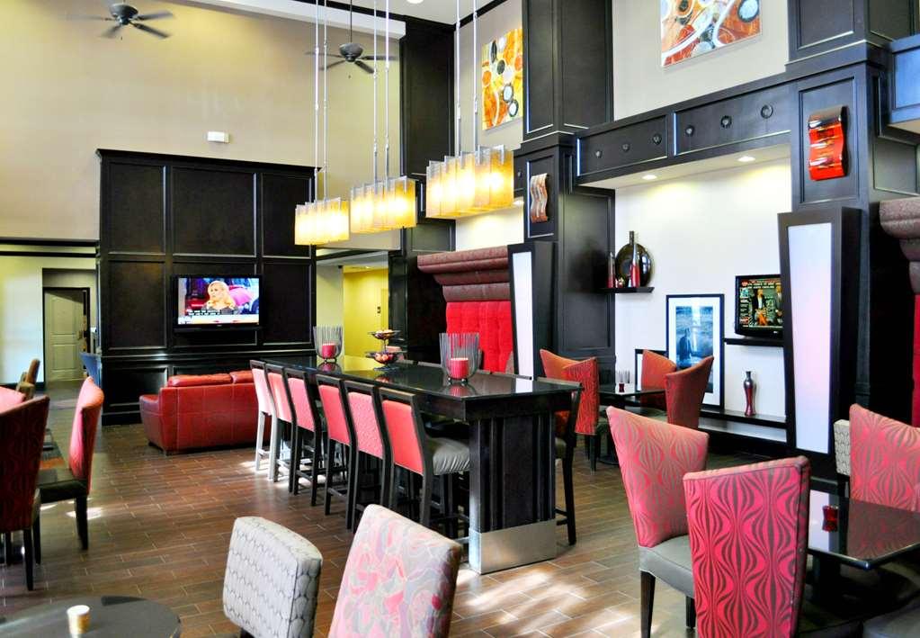 Hampton Inn & Suites Бей Сити Ресторант снимка