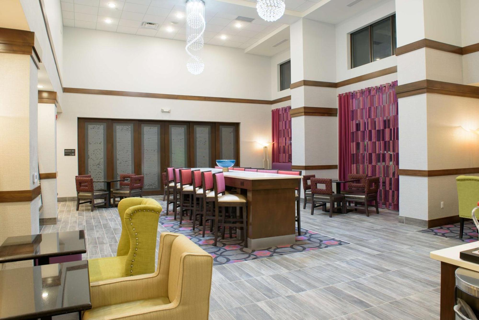 Hampton Inn & Suites Бей Сити Екстериор снимка